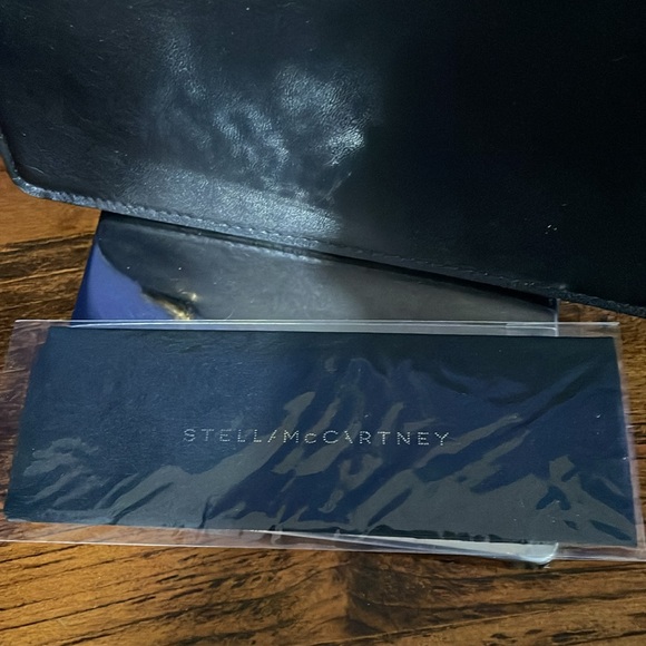 Stella McCartney Small Vegan Leather Black Case Zipper Clutch Pouch - Picture 4 of 4